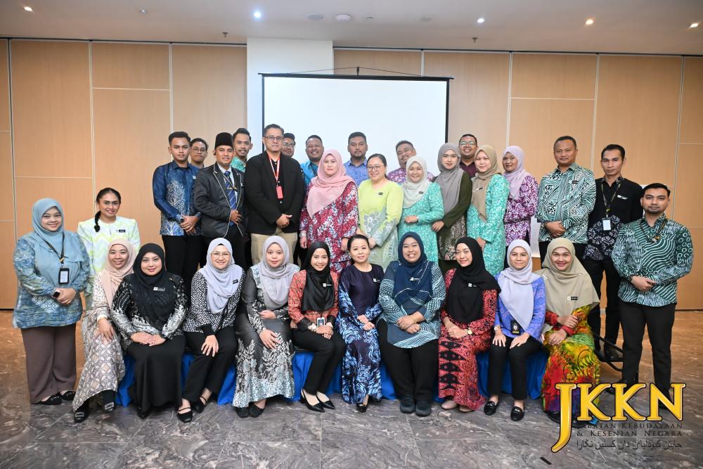 Kursus Transformasi Digital Melalui Generative AI JKKN