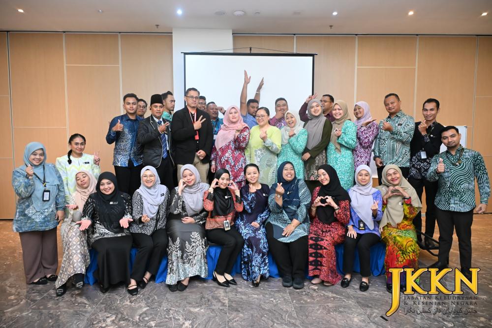 Kursus Transformasi Digital Melalui Generative AI JKKN